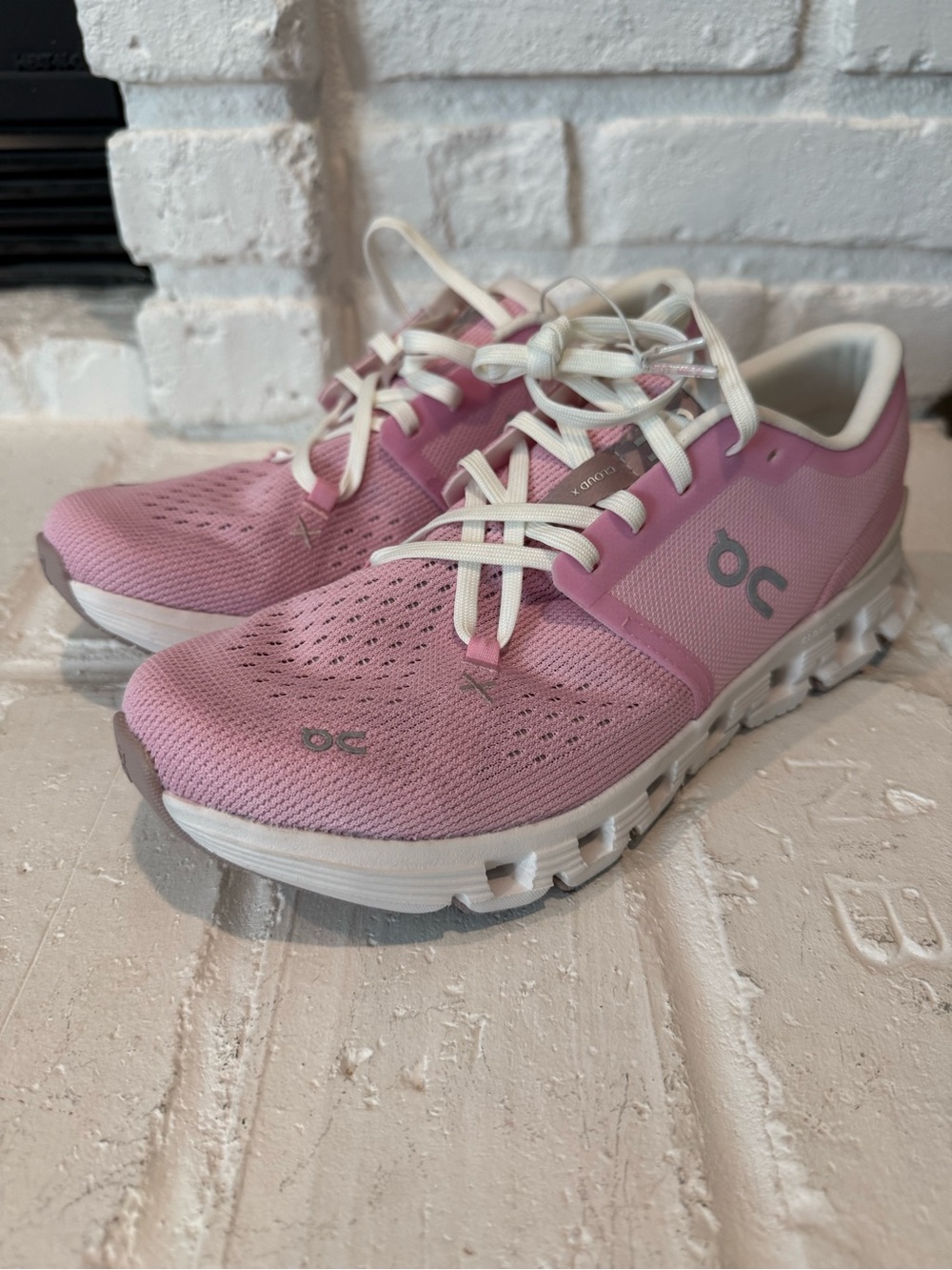On Running Pink Mesh Cloud Running Shoes